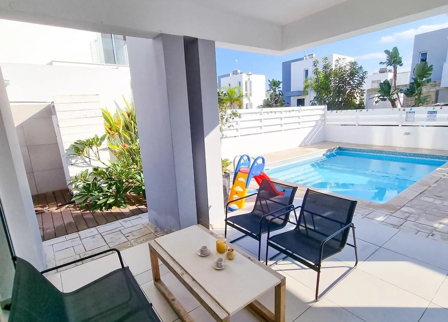 Beach Villa With Private Pool And Bbq Perivolia